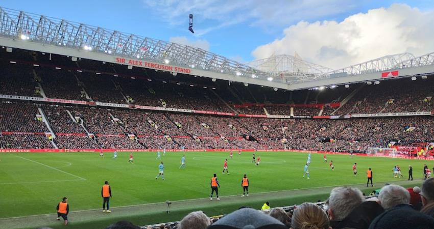 Manchester United - Newcastle (letecky)