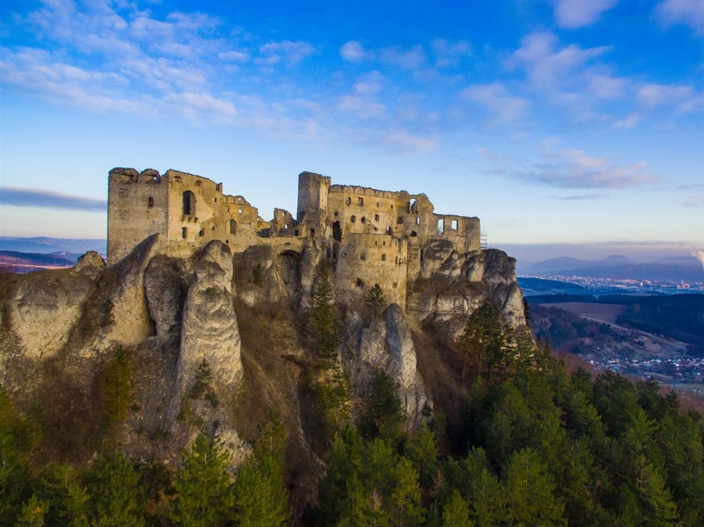 Súľovské skaly a Lietavský hrad