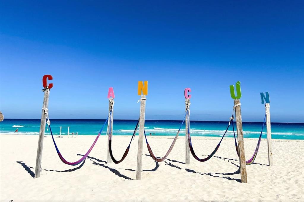 Flamingo Cancun Resort - 2