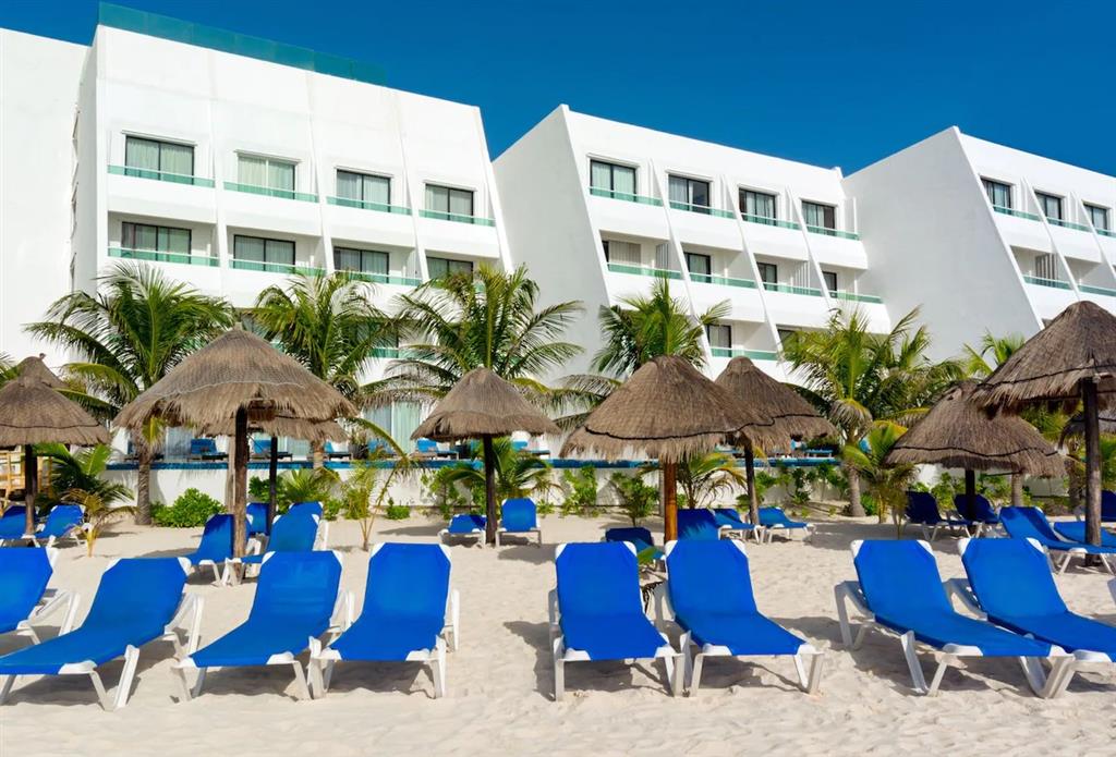 Flamingo Cancun Resort - 3