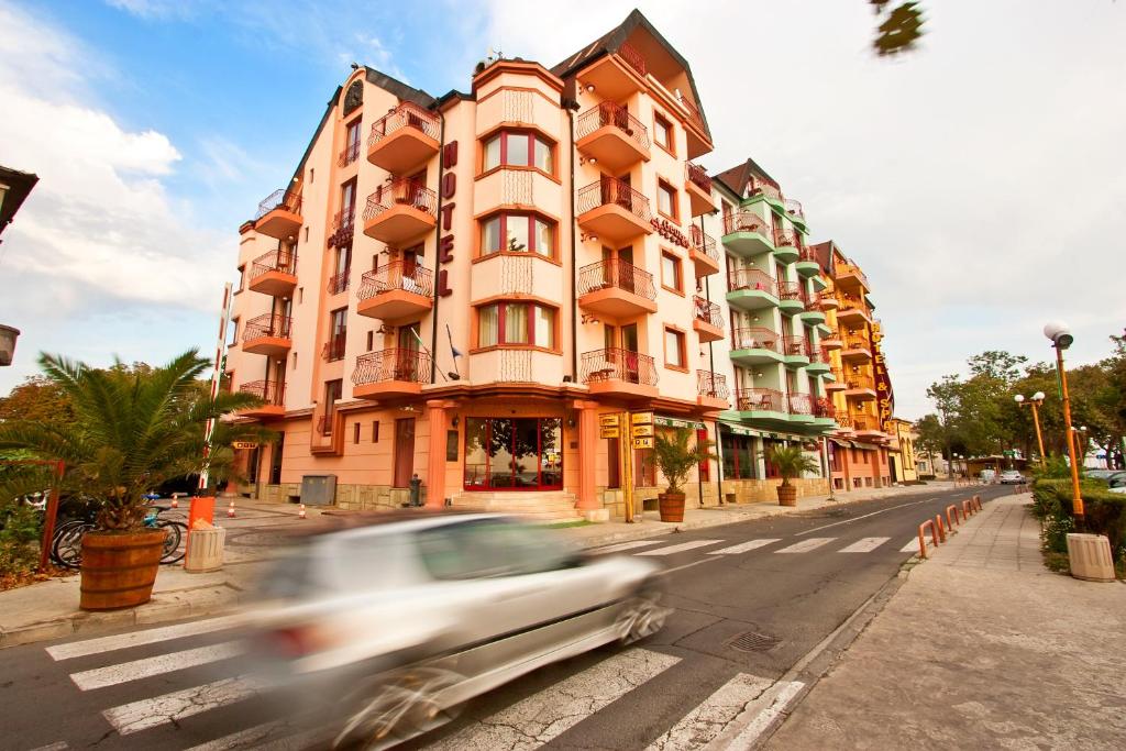 St. George Hotel & Medical Spa