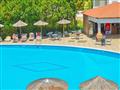 Thassos - Skala Panagia - Hotel Princess Golden Beach - bazén s pool barom