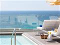 Mallorka - Calla Millor - hotel Sabina Playa - bazén na streche