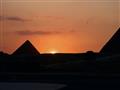 Z hotela sme si vychutnali východ slnka nad Cheopsovou  pyramídou, najstarším starovekým divom sveta