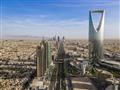 Rijád, vstupná brána do Saudskej Arábie. Priestranná, rozľahlá metropola so svojimi ikonickými mrako