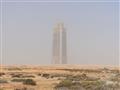 Toto mala byť kedysi najvyššia budova sveta, Jeddah tower. Stavba sa kdesi vo výške 300+ metrov zast