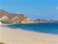 Prázdne ománske pláže lákajú k oddychu, alebo aj k šnorchlovaniu. Málo dotknuté pobrežie skýta pekné