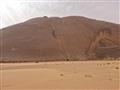 Ben Amera leží takmer priamo na hranici so SADR. Na sever SADR, na juhu je Mauretánia.