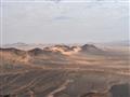 V týchto kopcoch sa ukrýva železná ruda, ktoré sa potom mega vlakom transportuje do Nouadhibou.