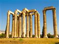 Chrám Dia Olympského alebo Olympeion je vzácnym historickým unikátom v centre Atén. Zachované ruiny 