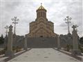 Obrovský kláštor Tsminda Sameba je dnes najväčšsím svätostánkom celého Tbilisi. foto: BUBO archív