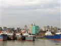 Lode ukotvené neďaleko prístavu v Dháke. foto: Róbert Taraba - BUBO