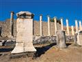 Slávny Asklépion v antickom Pergamone je miestom, kde bola zrejme postavená prvá nemocnica na svete.