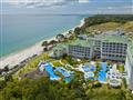 Hotel Sheraton sa nachádza priamo na pláži Santa Clara, má krásnu záhradu, 6 vonkajších bazénov (aj 