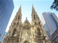 New York - Trinity Church, asi najbohatší kostol sveta, ktorý sa nachádza na začiatku známej Wall St
