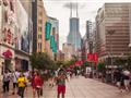 V prvý deň návštevy nás čaká jedna z najdlhších obchodných ulíc na svete,
Nanjing road a prechádzka 