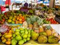 Ktoré ovocie poznáte? Ananás (no tento chutí trošku inak...), mango, guava, marakuja,  jambu, soursu