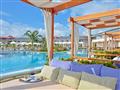 Oddychujte pri bazéne alebo na pláži elitného 5 * hotela. foto: Paradisus Princesa del Mar