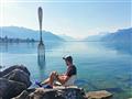 Atmosféra Ženevského jazera lákala mnohých umelcov. Tu pri jazere, v mestečku Vevey, vznikla i mlieč