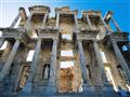 Celziova knižnica je ústrednou pamiatkou slávneho Efezu, ktorý sa považuje za jedno z najlepšie zach