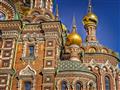Spas na krvi, katedrála preliatej krvi na brehu petrohradského kanála v kráse konkuruje Moskve. foto