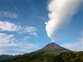 Oblaky dymu alebo mierne chvenie zeme nie je nič zvláštne. Fakultatívne výlety v Kostarike? Odporúča