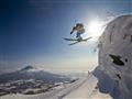 Niseko ponúka množstvo zjazdoviek od jednoduchých až po ozaj ťažké, je však známe aj pre množstvo mo