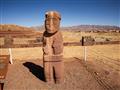 Po ceste zastavujeme v Tiwanaku, prezrieť si najdôležitejšiu archeologickú lokalitu a najvýznamnejši