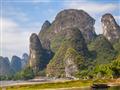 Hovorí sa, že okolie Guilinu je najkrajšie v Číne a okolie rieky Li a mesta Yangshuo a Xingping, kam
