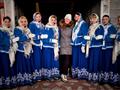Bubáčka Zuzka so ženami z kmeňa Komi. Kto je krajší?
foto: Ľuboš FELLNER – BUBO