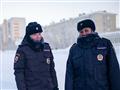 Milé policajtky na triede Lenina. Áno uvidíme aj sochu Lenina. Ľudia sú tu neuveriteľne milí. Toto j