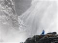 Víla nad vodopádom Kjosfossen