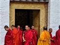 Punakha - partia mníchov skončila meditáciu v chráme.
foto: Tomáš KUBUŠ – BUBO