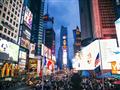 Times Square - život sa tu nezastaví ani v noci. foto: BUBO - archív