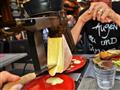 Raclette - lahodná kalorická bomba. foto: Jozef Zelizňák - BUBO