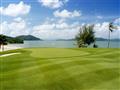 Golf na brehoch Andamanského mora