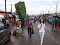 Redaktorka TV Markíza na trhu v Addis Abeba.  Fotografia: Ľuboš Fellner- BUBO