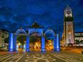 Porta de Cidade je vstupom do mesta. Ide o rozžiarenú trojoblúkovú vstupnú bránu postavenú v roku 17