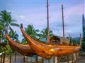 Na takýchto katamaranoch putovali Polynézania medzi Tahiti a Novým Zélandom. Foto: Ľuboš Fellner