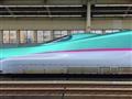 Japonským rýchlovlakom šinkansenom sa presunieme morským tunelom z ostrova Hokkaido na ostrov Honšu.