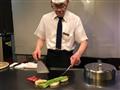 Japonskou delikatesou je steak zo špeciálneho hovädzieho dobytka Wagyu – Kobe steak. Ak ste fajnšmek