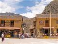 V Ollantaytambe začína naša bájna cesta vláčikom do mestečka Machu Picchu Pueblo. Táto cesta je vždy