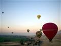 A je tu ďalší skvelý BUBO zážitok a ranný let balónmi nad Údolím kráľov a kráľovien. Všetko ide o na