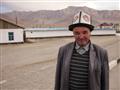 Kirgiz v kalpaku. Týchto ľudí stretnete ešte na Tadžickej strane v Murgabe a potom samozrejme na ces