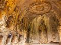 Longmenské jaskyne si prejdeme dôkladne a pokocháme sa 1500 rokmi histórie vysekanej do kameňa. foto