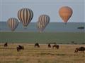 Jedným z nezabudnuteľných zážitkov je aj let balónom. Je otázne, či nahradiť safari z auta letom a u