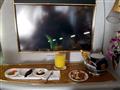 Raňajky na palube Emirates vo first class. Najväčšia obrazovka v lietadle je vo first class Emirates