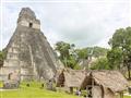 Mesto Tikal bolo založené a obývané už od 2000 rokov p.n.l. a zachovalo sa tu niekoľko tisíc stavieb