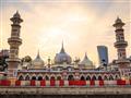 Mešita Masjid Jamek s maurskými a indo-saracénskymi architektonickými prvkami je jednou z najkrajšíc