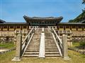 33 schodov Chrámu Bulguksa v Južnej Kórei reprezentuje 33 krokov k osvieteniu